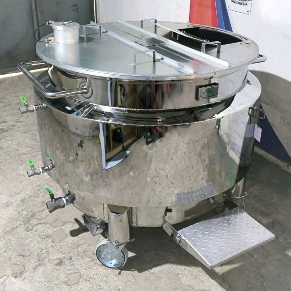 1200L Double Jacket Tank With Cover & Foldable Step